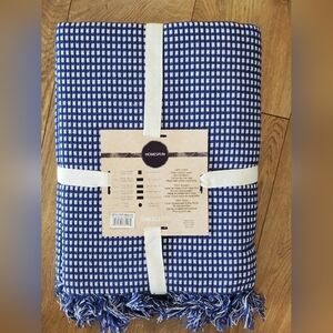 Blue and White Woven Tablecloth - Buffalo Check